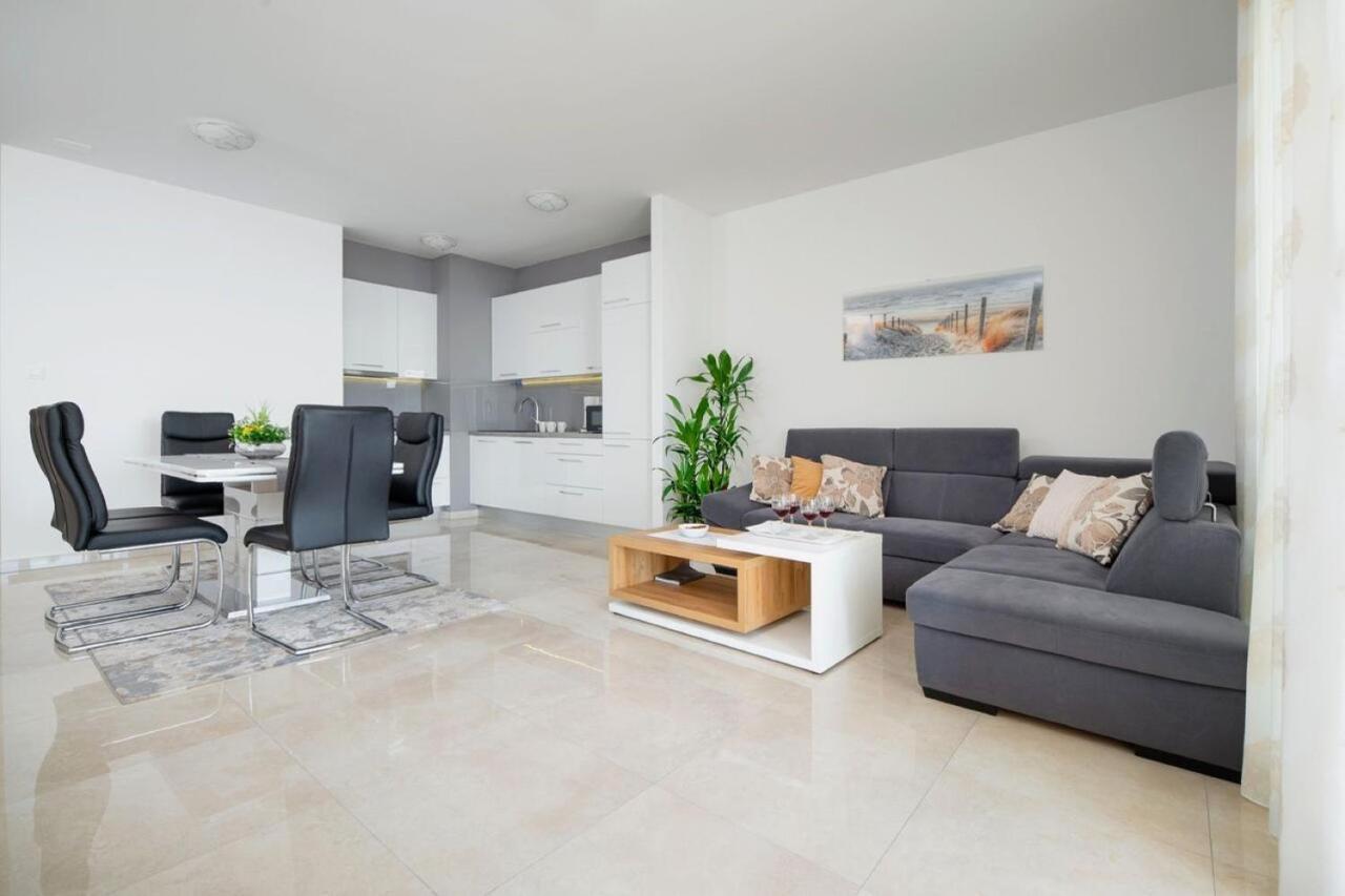 Sea View Apartment Ema Split Dış mekan fotoğraf